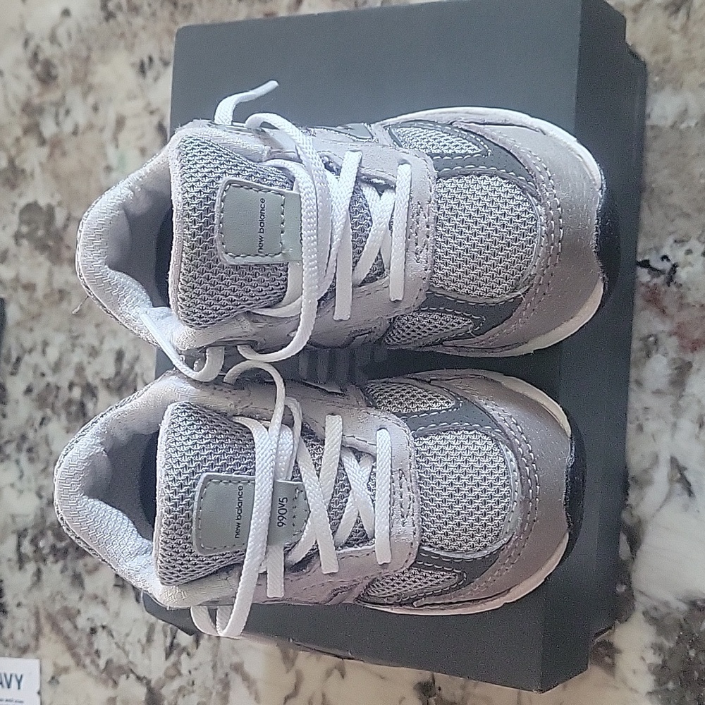 Size 5c new balance 990